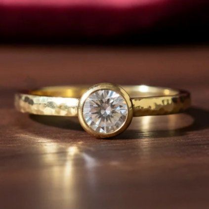 Tepany%20diamantovy%20zlaty%20prste%C5%88